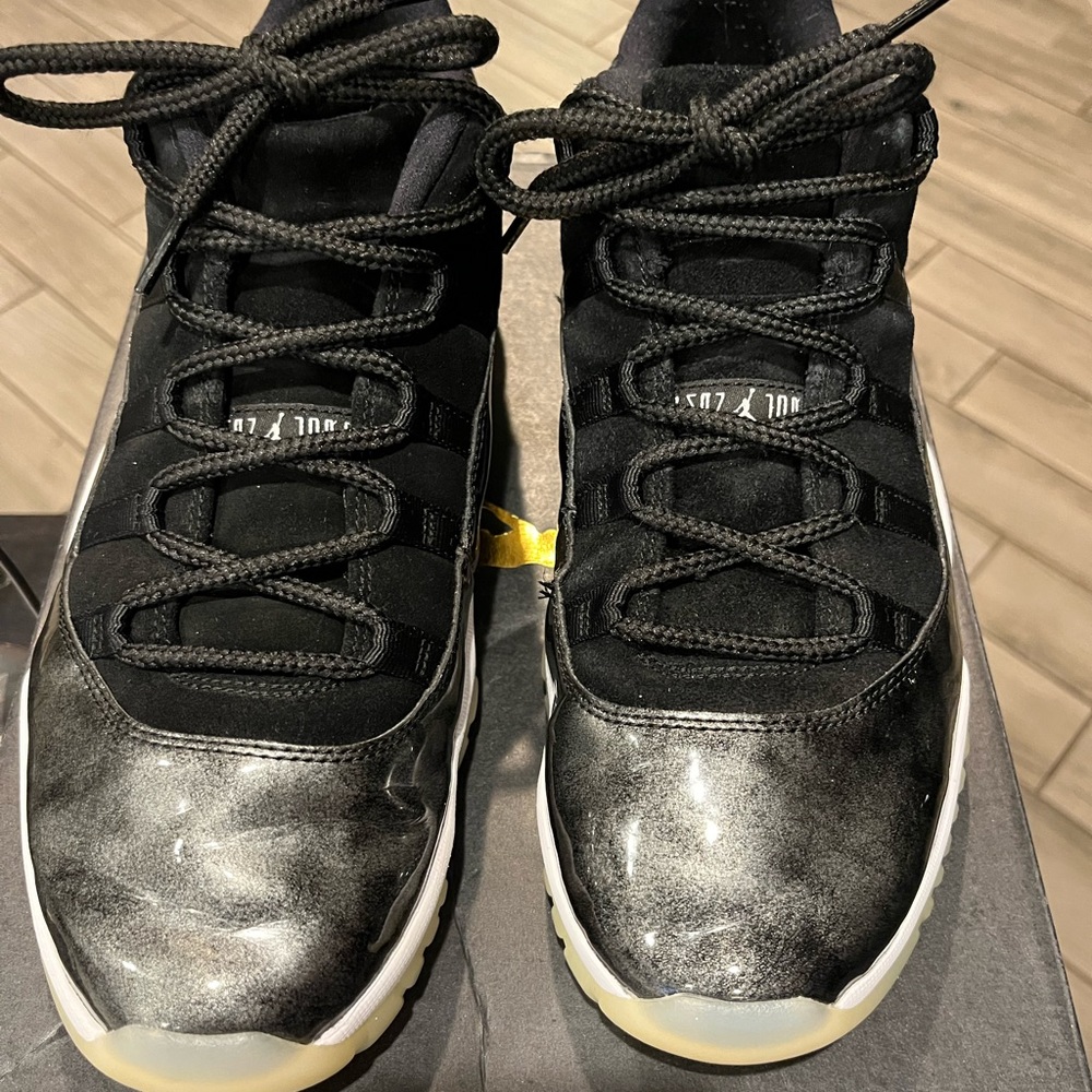 Jordan 11 low Barons size 11  sneakers